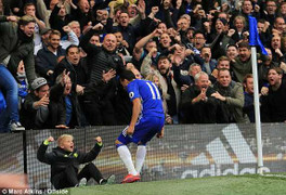 Pedro sút tung lưới Man Utd ở giây 30