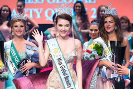 Siêu mẫu Ngọc Duyên đăng quang Nữ hoàng Sắc đẹp Toàn cầu 2016