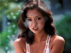 Mẫu Nhật đóng phim nhạy cảm kiếm 1 triệu USD trả nợ