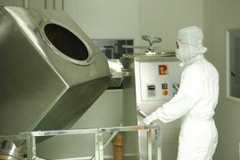 Giật mình với mỹ phẩm được sản xuất trong xô, chậu