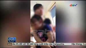 Nghi con bị đánh, phụ huynh đến trường tát cô giáo mầm non ngay giữa lớp