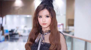 Không đội mũ bảo hiểm khi đi xe máy, Midu trần tình