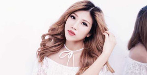 Vẻ đẹp gợi cảm cuốn hút của hot girl 'Nhật ký Vàng Anh'