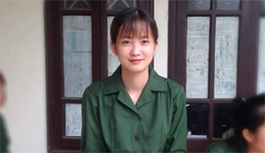 Nữ sinh 9X tập quân sự bất ngờ nổi tiếng được dân mạng ca ngợi