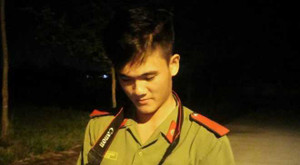 Nam sinh cảnh sát cover bản hit của Noo Phước Thịnh khiến dân mạng 'mê tít' 