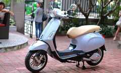 Vespa hàng độc, giá hơn 400 triệu đồng tại Việt Nam