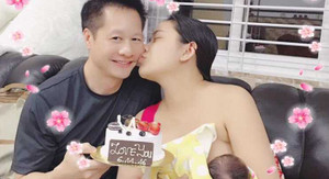 Đại gia Đức An - Phan Như Thảo lần đầu khoe con gái