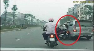 Truy tìm xe ô tô tông ngã cô gái rồi bỏ chạy giữa phố Hà Nội