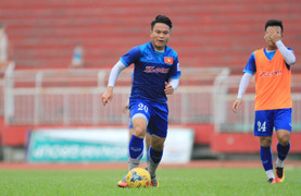 Tuyển Việt Nam đang bị 'chai pin'?