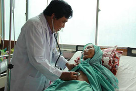 Kỳ diệu: Cứu thành công cụ bà 90 tuổi bị xuất huyết tiêu hóa ồ ạt