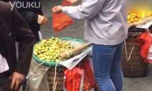 Video: 'Ngã ngửa' trước những mánh lừa đảo của gian thương ở Trung Quốc