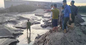 Điều tra cái chết của hai học sinh bị cát vùi trong công trường xây dựng