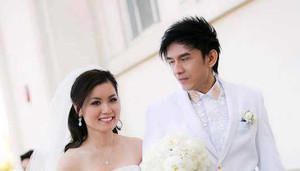 Choáng với quà 'khủng' vợ chồng Đan Trường tặng con trai đầu lòng