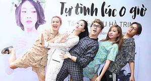 Thanh Duy - Khả Như mặc đồ ngủ quậy tưng cùng MC Liêu Hà Trinh