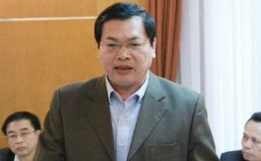 Cách chức ông Vũ Huy Hoàng: 'Về hưu không phải là hạ cánh an toàn'