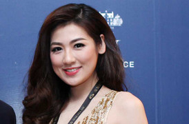 Á hậu Tú Anh diện váy ôm sát khoe đường cong gợi cảm