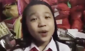 Bé gái lớp 8 hát mừng thầy cô ngày 20/11 khiến cộng đồng mạng 'nổi da gà'