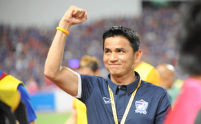 AFF Cup 2016: Kiatisak khiêm tốn, Singapore thất vọng sau bàn thua phút cuối