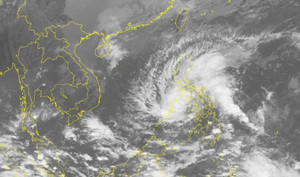 Thông tin mới nhất về cơn bão Tokage gần Biển Đông