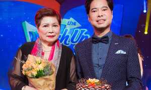 Ngọc Sơn bất ngờ được mẹ mừng sinh nhật sớm