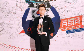 Sơn Tùng, Chi Pu, ST.319 cùng nhau nhận giải thưởng tại Hàn Quốc