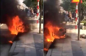 Clip: Bị CSGT xử phạt, thanh niên châm lửa đốt xe máy ngay tại chỗ