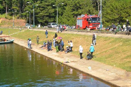 Thủ môn đội bóng đá Lâm Đồng bị đuối nước chưa tìm thấy thi thể