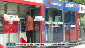 Từ hôm nay, khách hàng mất tiền trong tài khoản được bồi hoàn