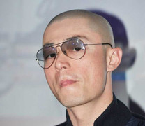 Chồng Lâm Tâm Như bị chê khó tính, bỏ ngang sự kiện