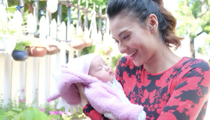 Hồng Quế: 'Tôi và con gái không thể có hạnh phúc đủ đầy'