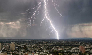 Bí ẩn khủng khiếp đằng sau cơn dông giết người hàng loạt ở Australia