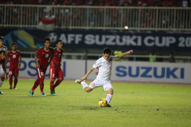 Tuyển Việt Nam thua Indonesia: Trọng Hoàng, Thành Lương vô duyên, Văn Quyết phung phí cơ hội