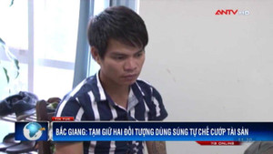 Clip: Dùng súng tự chế cướp iPhone ở Bắc Giang