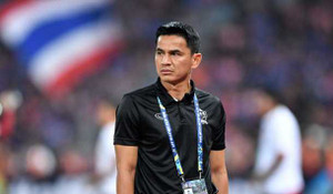 AFF Cup 2016: Kiatisak thận trọng khi gặp Indonesia ở chung kết