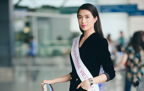 Á hậu Lệ Hằng được CNN phỏng vấn khi vừa đặt chân đến Philippines