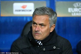 Lịch thi đấu kinh hoàng, thầy trò Mourinho khổ sở kêu than