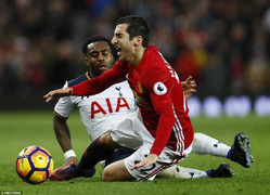 Mkhitaryan, sao số phận lại quá nghiệt ngã với anh?
