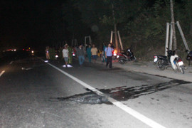 Bắt khẩn cấp tài xế ô tô tông chết 2 người