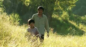 Nhạc sĩ nổi tiếng Hàn Quốc rơi nước mắt vì phim Việt