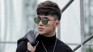 Ưng Hoàng Phúc tặng quà đặc biệt cho fans dịp Giáng sinh