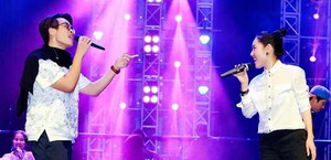 Hà Anh Tuấn mặc áo phông, say sưa tập luyện cùng Phương Linh