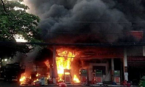 Cháy nổ khủng khiếp cây xăng ở TP.HCM: Thủ phạm là chiếc xe bồn