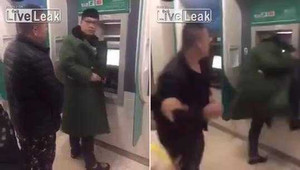 Cười 'vỡ bụng' với các chiêu che mật khẩu khi rút tiền ở cây ATM