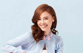 Không dùng hàng hiệu, Ninh Dương Lan Ngọc vẫn xinh đẹp rạng rỡ