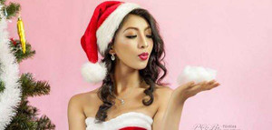 Hot girl Hà thành khoe vai trần quyến rũ trong bộ ảnh đón Noel