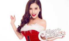 Hot girl ĐH Nha Trang khoe vai trần gợi cảm đón Giáng sinh