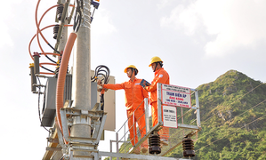 EVN HANOI đẩy mạnh các hoạt động tri ân khách hàng, hướng tới công tác an sinh xã hội