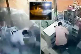 Xe tải cày nát tiệm tạp hóa, người bán hàng thoát chết trong gang tấc