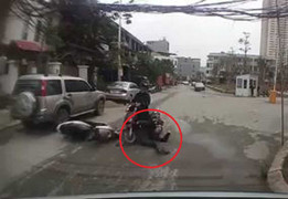 Thót tim clip phóng nhanh phanh gấp, lao đầu vào xe máy ngược chiều