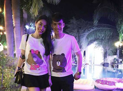 Công Vinh, Thủy Tiên diện đồ đôi đáng yêu